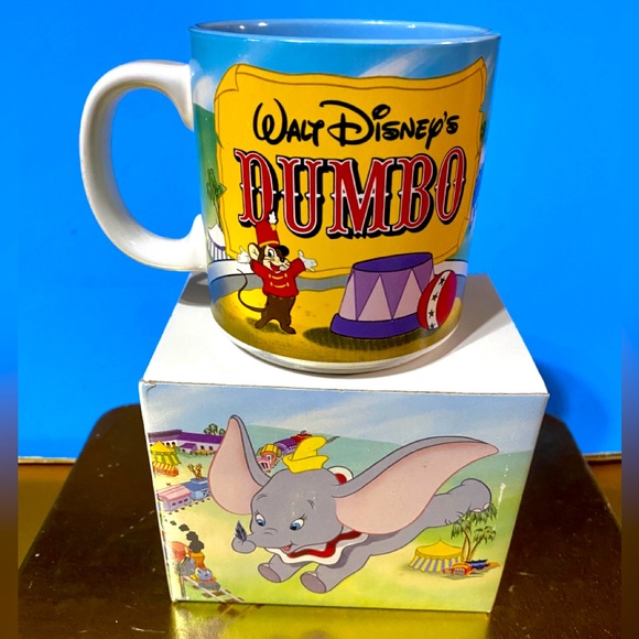 WALT DISNEY’S CLASSIC DUMBO VTG 90s NWT DISNEY STORE EXCLUSIVE CERAMIC MUG JAPAN - Picture 2 of 15
